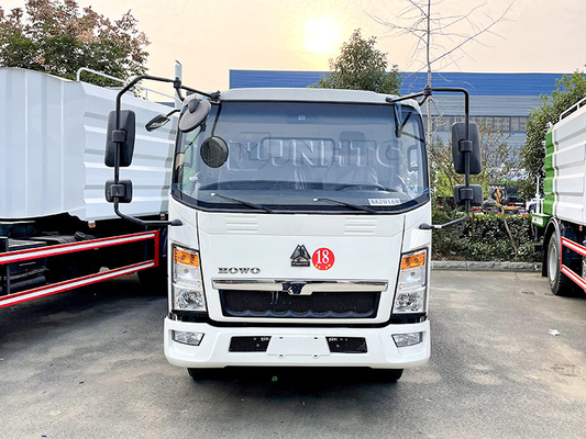 HOWO 4X2 4x4の軽量コマーシャルは10トンのダンプのダンプカー トラックをトラックで運ぶ