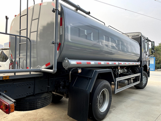 Sinotruk水スプレーのトラック6x4 10は15000L水スプリンクラーのトラックを動かす