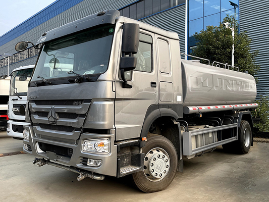 Sinotruk水スプレーのトラック6x4 10は15000L水スプリンクラーのトラックを動かす