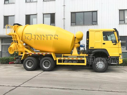 371hp元のSinotruk Howoのミキサーのタンクローリー10M3 6x4 10の車輪の左手ドライブ