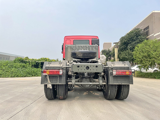 Sinotruk Howo 6x4 371の索引車のトラック10の車輪のトラクター