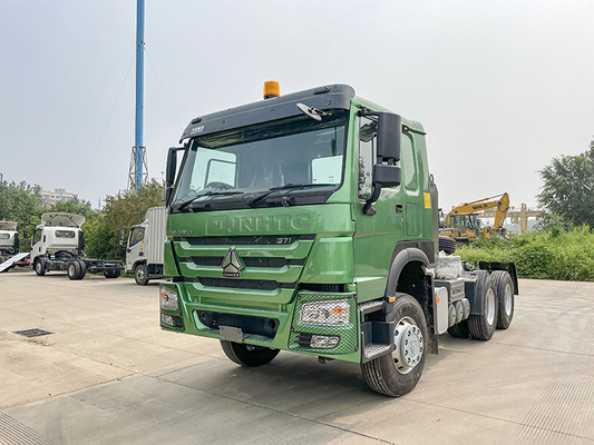 40T Sinotruk 420hpのhowoの索引車のトラックのトラクターの頭部6x4