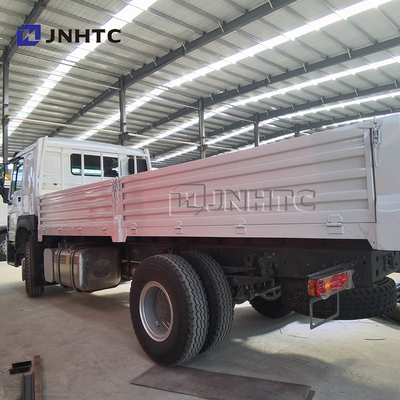 Sinotruk Howo 266HP 290HP 4*2 6の荷車引きの塀の貨物トラック18フィート