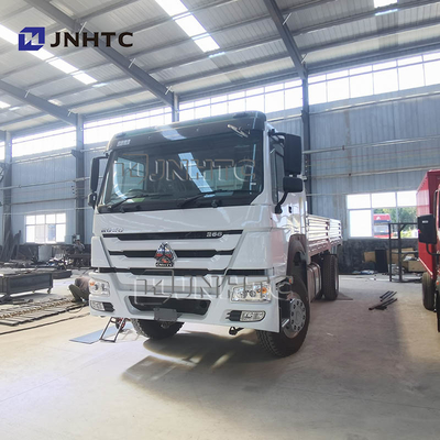 Sinotruk Howo 266HP 290HP 4*2 6の荷車引きの塀の貨物トラック18フィート