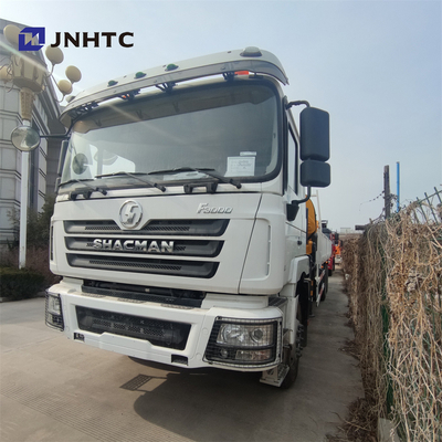 Shacman 8x4 F3000はトラック12トンのクレーン4まっすぐな腕12の車輪を取付けた