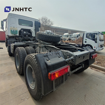 Sinotruk Howoの索引車のトラクター技術的な頑丈な340/380/420hp