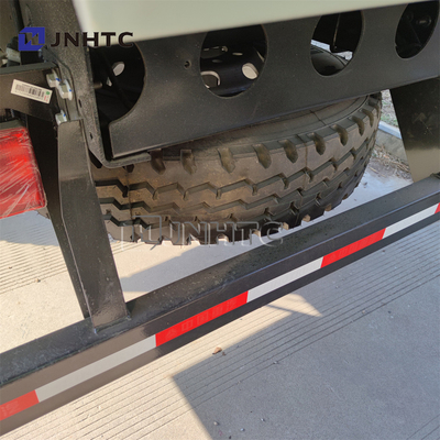 SINOTRUK HOWOの座席との軍のトラック4X4 6X6 8X8の兵士の輸送