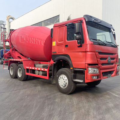 10赤い車輪SINOTRUK HOWOの具体的な混合のトラック6x4