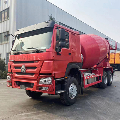 10赤い車輪SINOTRUK HOWOの具体的な混合のトラック6x4