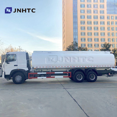 371hpユーロ2エンジンを搭載するSinotruk Howo A7 6x4 10の車輪の燃料のタンク車