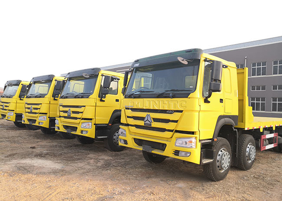 Sinotruk Howo 8x4の頑丈な貨物トラックの電気12車輪420hp