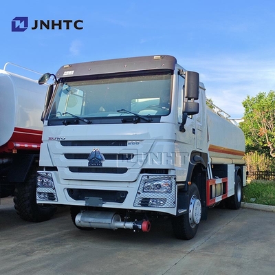 ホウ オイルタンカー トラック 4X2 266HP 30000リットル 燃料輸送 燃料タンカー トラック