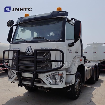 新型ホーオNX トラクタートラック 6x4 440hp 25トンのディーゼル重力トラクタートラック