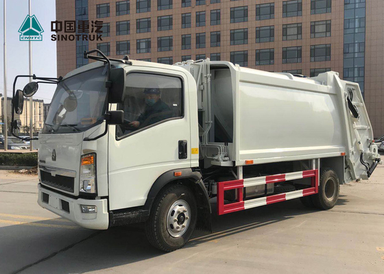 Sinotruk Howo 4x2のコンパクトのごみ収集車のユーロ眠る人のない3 120hp 9cbm