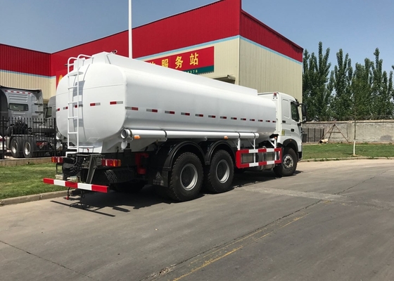 トラック21000リットルのSinotruk Howo A7 6x4の燃料タンクのLhd厚さ4つのMmのタンク