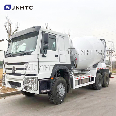 Howo Sinotruk 9つの立方10m3 12CBMのコンクリートミキサー車のトラック2の座席