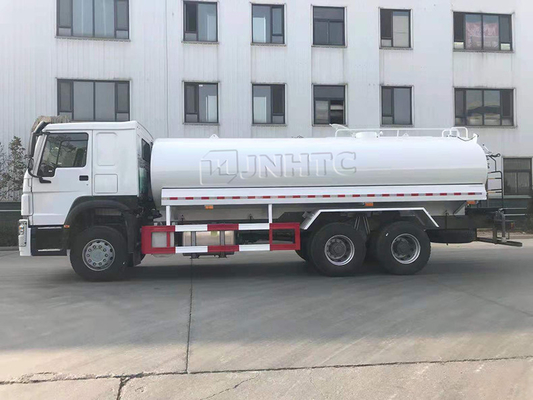 Sinotruk HOWO 6X4 371HP 20m3水Bowserのタンカーのスプリンクラーのタンクローリー